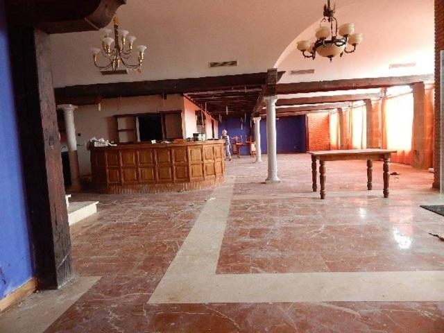 Local Comercial en venta en Santa Cruz De Bezana, Cantabria