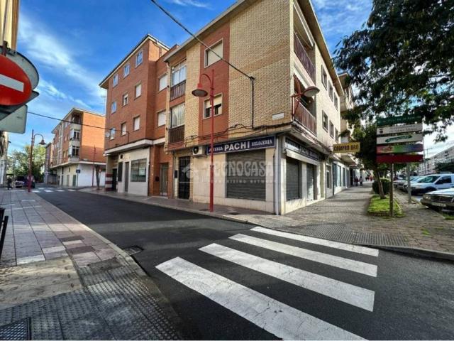 Local Comercial en venta en Santa Marta De Tormes, Castilla y León
