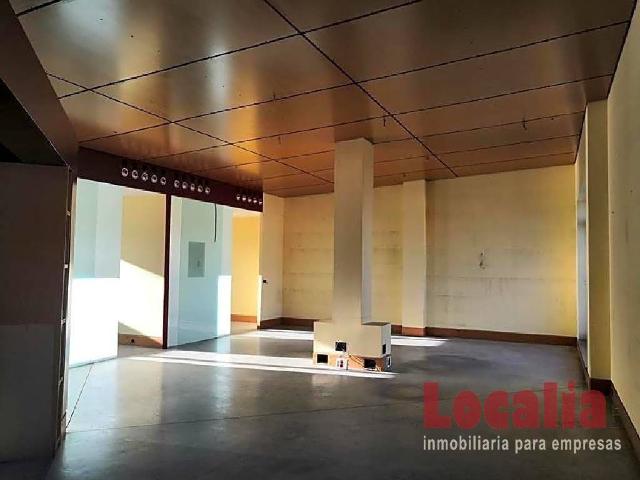 Local Comercial en venta en Peñacastillo, Santander