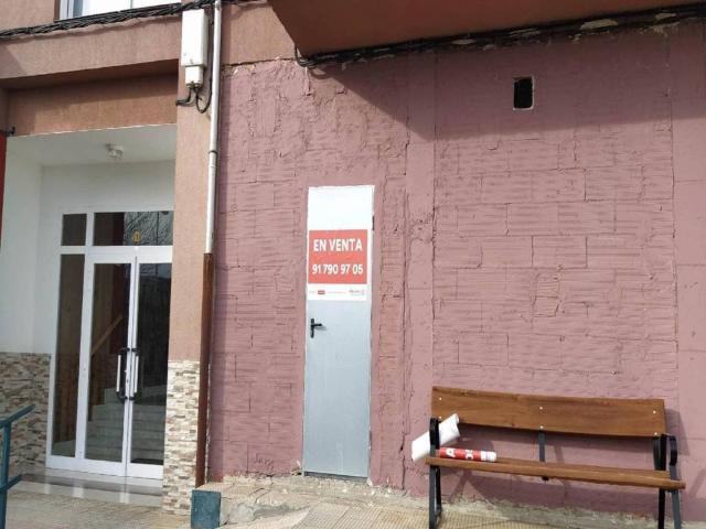 Local Comercial en venta en Santibáñez De La Peña, Castilla y León