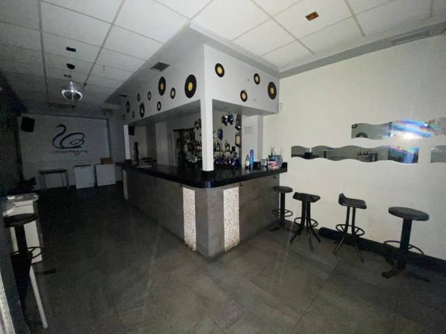 Local Comercial en venta en Santoña, Cantabria