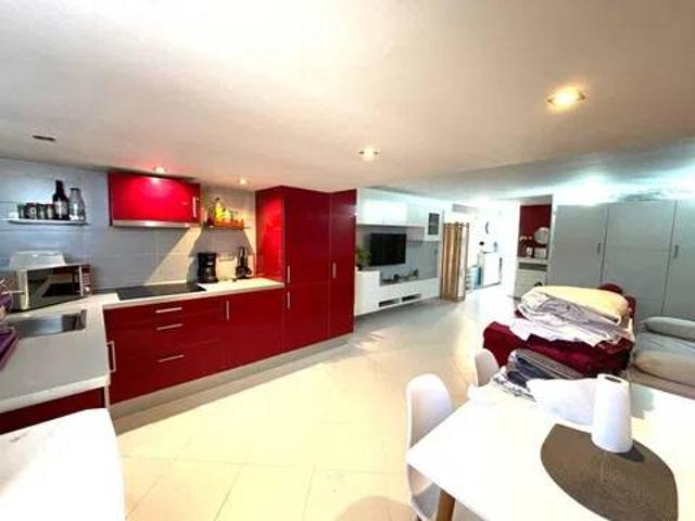 Local Comercial en venta en Santoña, Cantabria