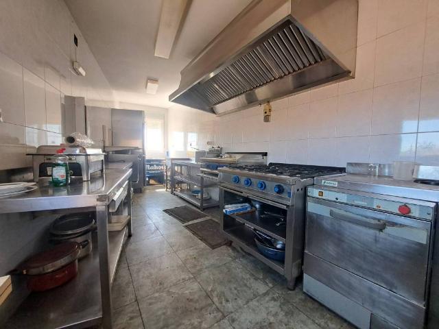 Local Comercial en venta en Serrada