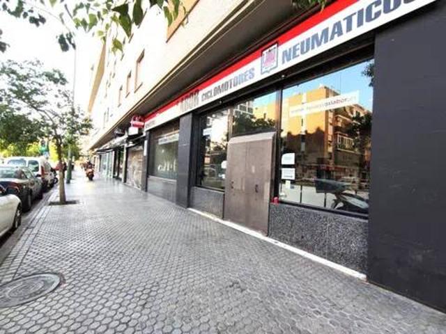 Local Comercial en venta en San Pablo-Santa Justa, Sevilla