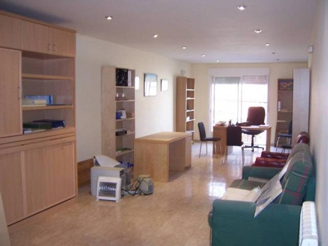 Local Comercial en venta en Sotillo De La Adrada