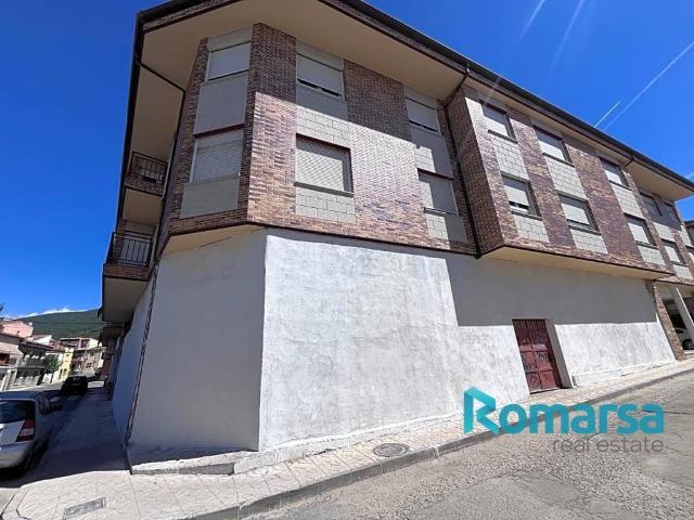 Local Comercial en venta en Sotillo De La Adrada