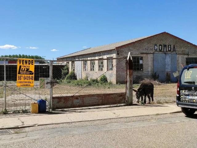Local Comercial en venta en Soto De La Vega, Castilla y León