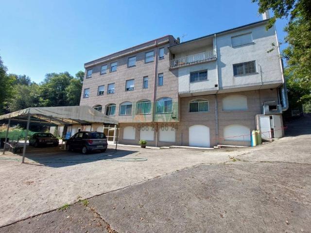 Local Comercial en venta en Taboadela