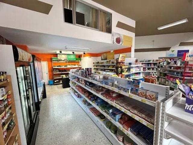 Local Comercial en venta en Tarancón, Castilla-La Mancha