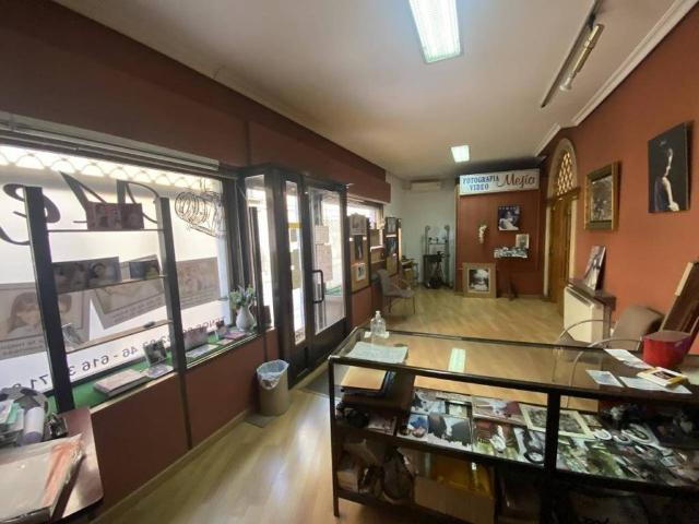 Local Comercial en venta en Tarancón, Castilla-La Mancha