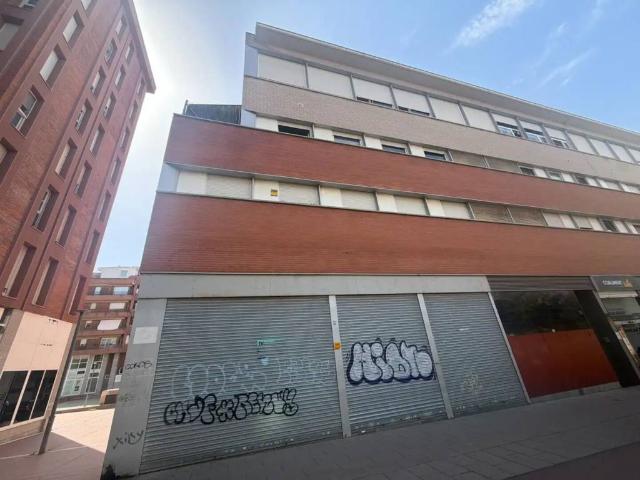 Local Comercial en venta en Zona Esportiva, Vallès Occidental