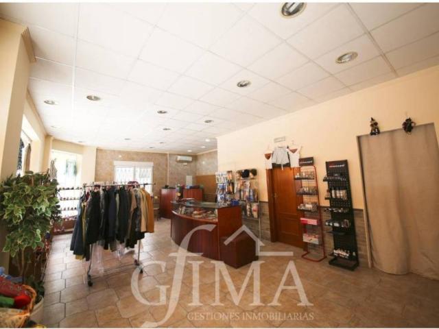 Local Comercial en venta en Tomelloso, Castilla-La Mancha