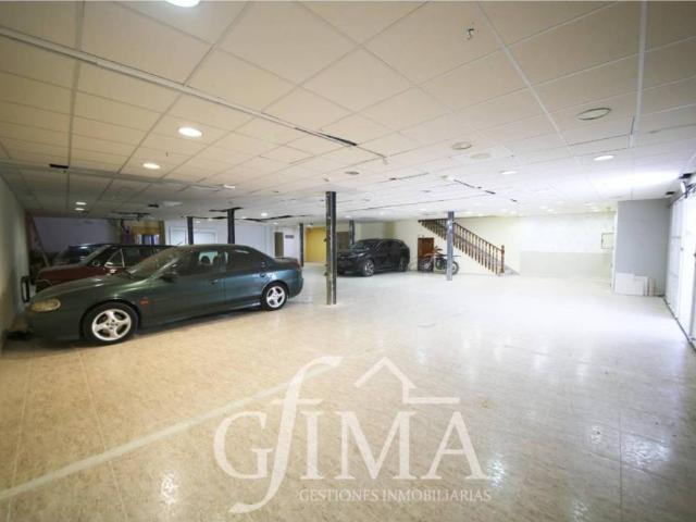 Local Comercial en venta en Tomelloso, Castilla-La Mancha