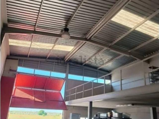 Local Comercial en venta en Torralba De Calatrava, Castilla-La Mancha