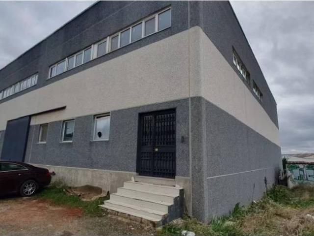 Local Comercial en venta en Torrelaguna, Madrid