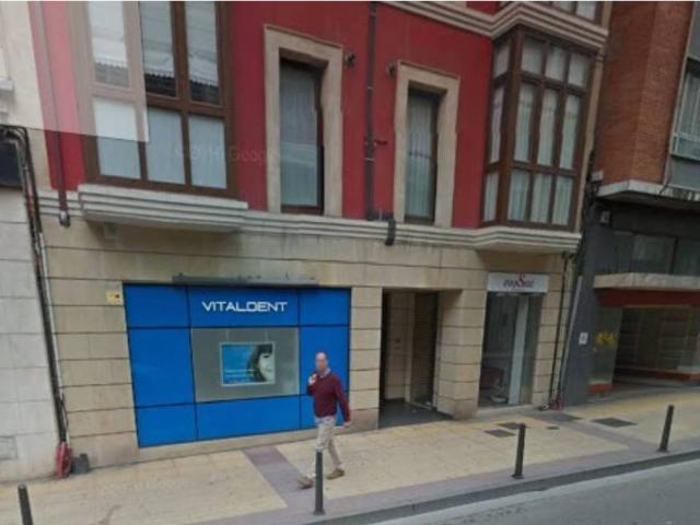Local Comercial en venta en Campuzano, Torrelavega