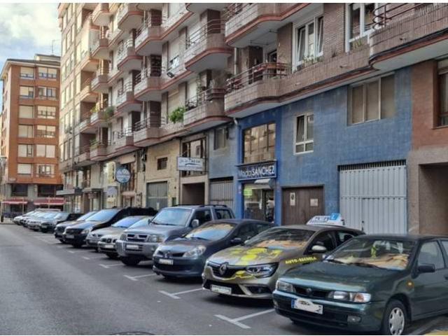 Local Comercial en venta en Campuzano, Torrelavega