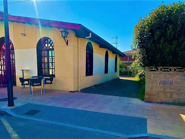 Local Comercial en venta en Duález, Torrelavega