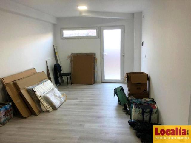 Local Comercial en venta en Viérnoles, Torrelavega