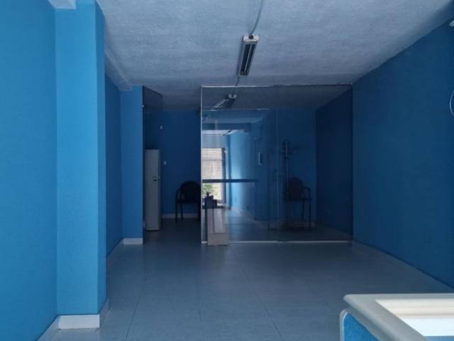 Local Comercial en venta en Torrelavega, Cantabria