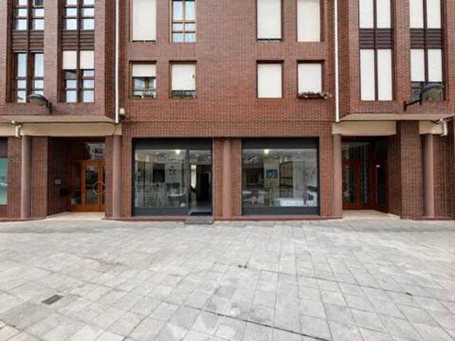 Local Comercial en venta en Campuzano, Torrelavega