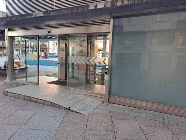 Local Comercial en venta en Torrelavega, Cantabria