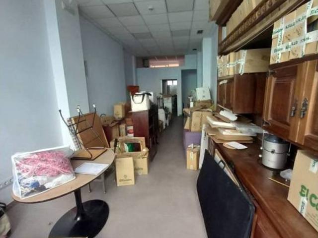 Local Comercial en venta en Torrelavega, Cantabria