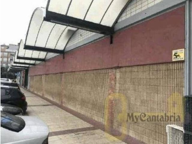 Local Comercial en venta en Barrio de San Gil, Torrelavega