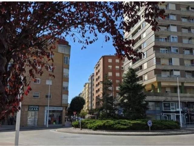 Local Comercial en venta en Campuzano, Torrelavega