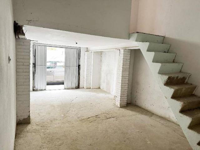 Local Comercial en venta en Campuzano, Torrelavega