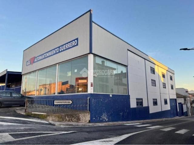 Local Comercial en venta en Torreperogil, Andalucía