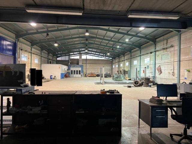 Local Comercial en venta en Torreperogil, Andalucía