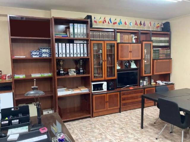 Local Comercial en venta en Valle De Trápaga-trapagaran, Guipúzcoa