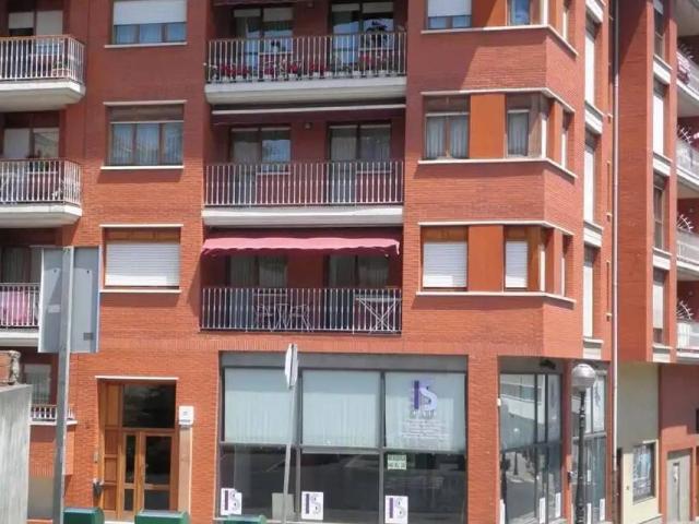 Local Comercial en venta en Valle De Trápaga-trapagaran, Guipúzcoa