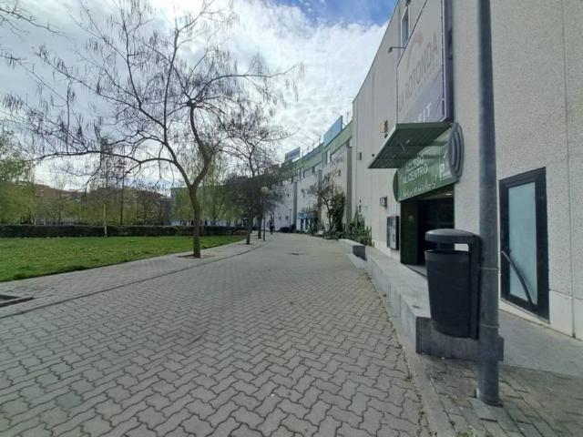 Local Comercial en venta en Vicálvaro, Madrid