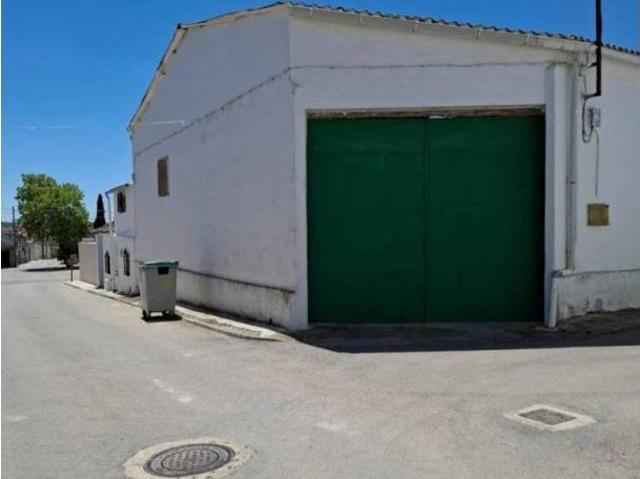 Local Comercial en venta en Tribaldos, Castilla-La Mancha