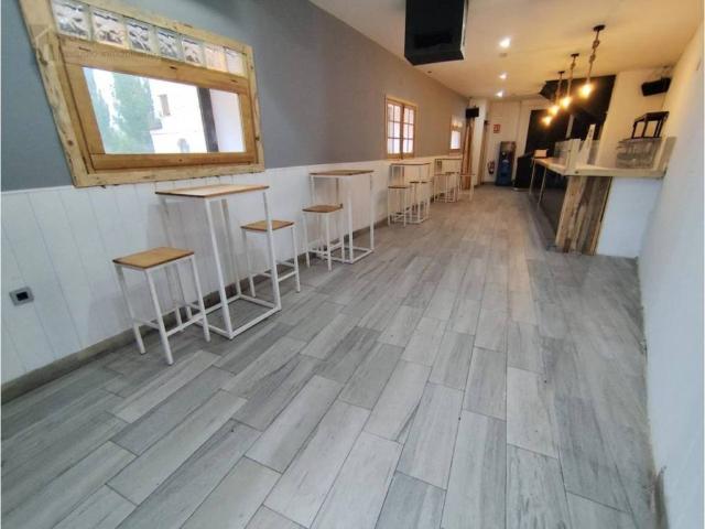 Local Comercial en venta en Tudela De Duero, Castilla y León