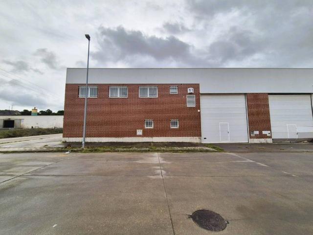 Local Comercial en venta en Tudela De Duero, Castilla y León