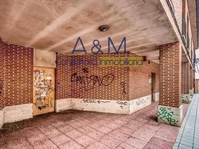 Local Comercial en venta en Tudela De Duero, Castilla y León