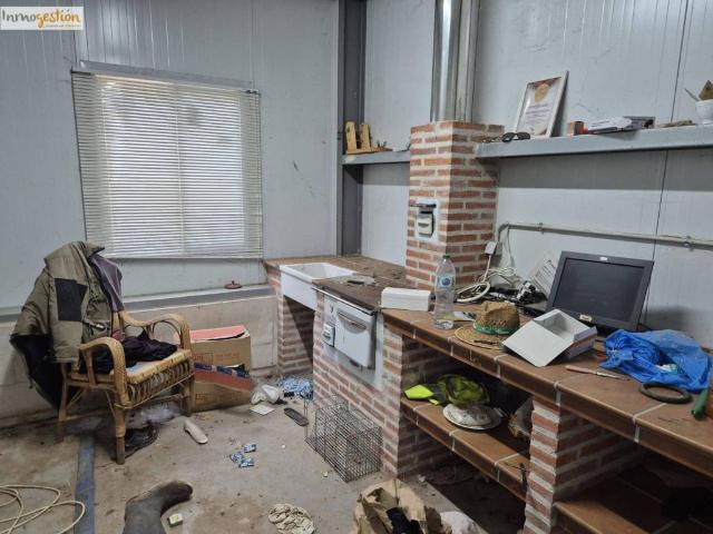 Local Comercial en venta en Tudela De Duero, Castilla y León