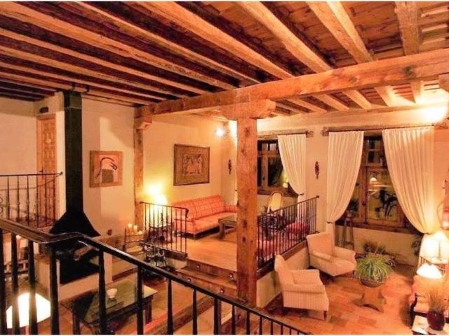 Local Comercial en venta en Turégano, Castilla y León