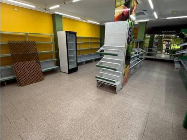 Local Comercial en venta en Úbeda, Andalucía
