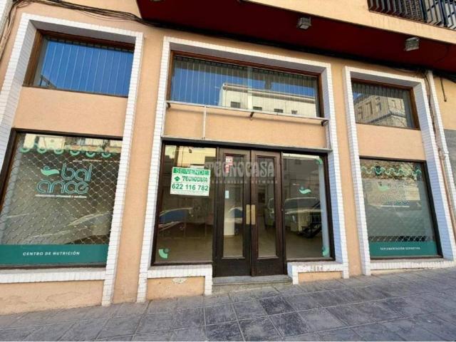 Local Comercial en venta en Úbeda, Andalucía