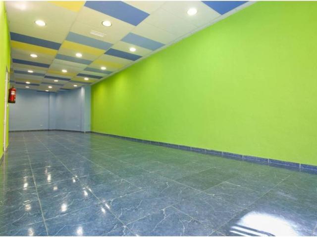 Local Comercial en venta en Úbeda, Andalucía
