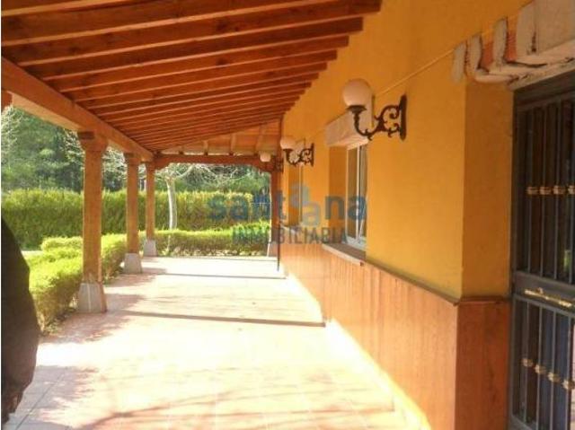 Local Comercial en venta en Valdefresno, Castilla y León