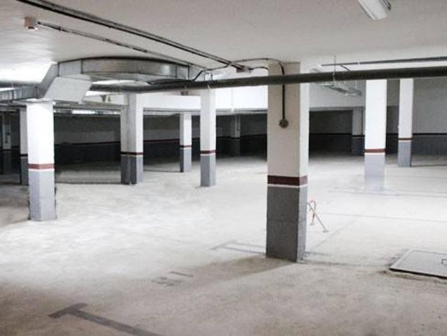 Local Comercial en venta en Valdelaguna, Madrid