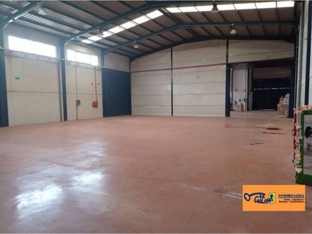 Local Comercial en venta en Valdepeñas, Castilla-La Mancha