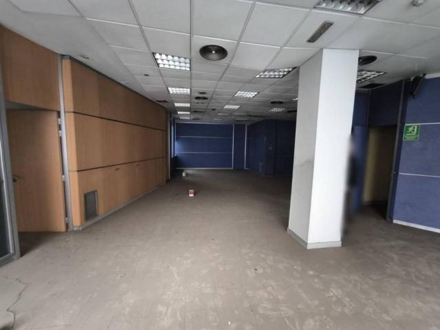 Local Comercial en venta en Valdepeñas, Castilla-La Mancha