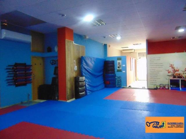 Local Comercial en venta en Valdepeñas, Castilla-La Mancha