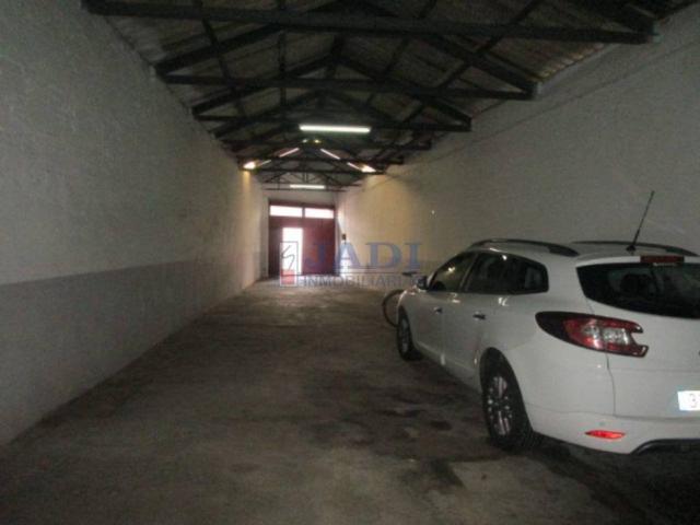 Local Comercial en venta en Valdepeñas, Castilla-La Mancha